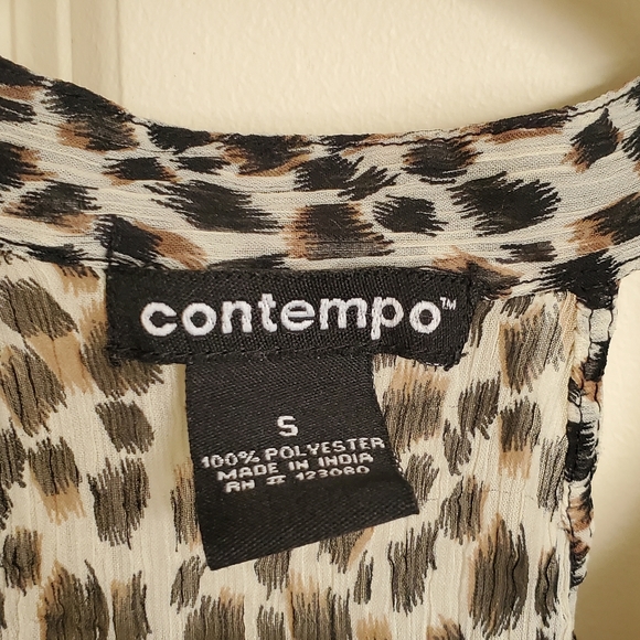 EUC Contempo Small Leopard top - Picture 3 of 3